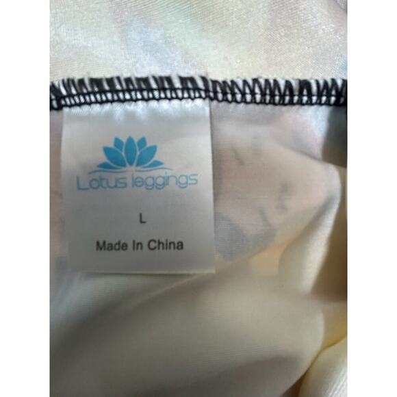 Lotus Leggings Disney Snow White & Seven Dwarfs Printed Leggings Womens L - Picture 4 of 6